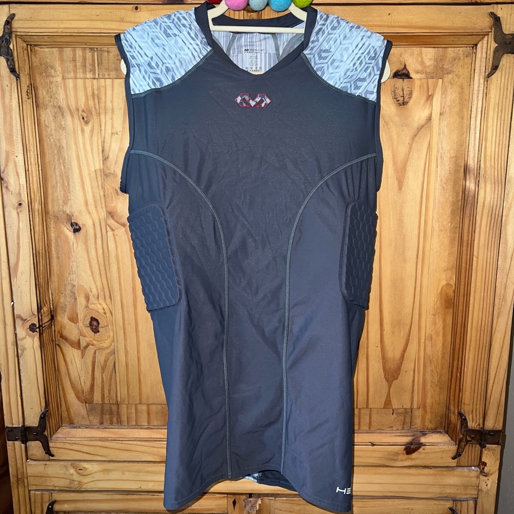 MCDAVID Football Padded compression shirt. SZ. XL. NWT